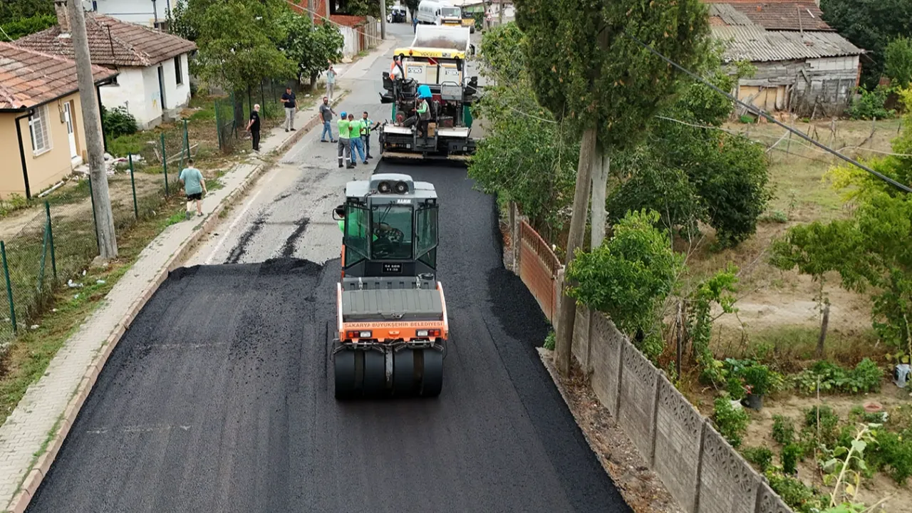 Sakarya Büyükşehir’den kırsala ulaşım atağı