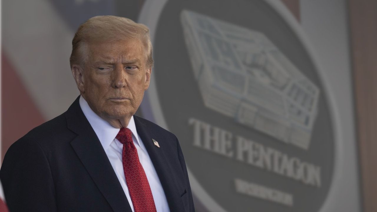 Pentagon, personel maaşını ödemek için Trump'ın 'bir müttefikinden' bağış kullanacak