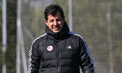 Antalyaspor, Emre Belözoğlu ile sahasındaki ilk galibiyetin mutluluğunu yaşıyor