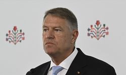 Romanya Cumhurbaşkanı Iohannis, "siyasi krizin aşılması" için istifa etti