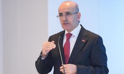 Bakan Şimşek: 2025'te 64 milyar dolar turizm geliri ve 65 milyon ziyaretçi hedefine ulaşmayı öngörüyoruz