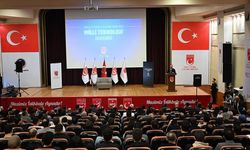 Bakan Kacır: Türk milletinin öz evlatları, gökyüzüne imzalarını attı