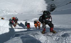 Everest'e tırmanışı kolaylaştırmak kullanılan ksenon gazı ve hipoksik çadırlar tartışılıyor