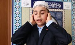 Ezan okuma yarışması birincisi Emir Kayra'nın hayali Ayasofya'da görev yapmak