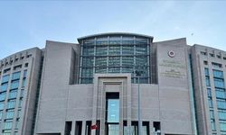 İBB'ye yönelik yolsuzluk soruşturmasında gözaltına alınan 20 şüpheli adliyede