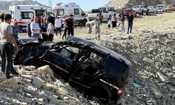 Şırnak'ta şarampole devrilen hafif ticari araçtaki 3 kişi öldü, 3 kişi yaralandı