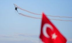 SOLOTÜRK'ten İstanbul'un fethinin 572. yıl dönümüne özel gösteri uçuşu