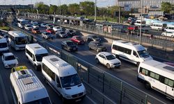 Türkiye'de bu yıl trafiğe kaydedilen taşıtların yarıya yakını 4 büyük şehirde yollara çıktı