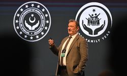Uluslararası Aile Forumu'nda doğum hızındaki düşüş ve cinsiyet değiştirme ameliyatları konuşuldu