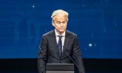 Hollanda'da aşırı sağcı PVV'nin koalisyonu terk etmesiyle hükümet düştü