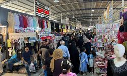 Irak'ın Kerkük kentindeki çarşılarda Kurban Bayramı hareketliliği yaşanıyor