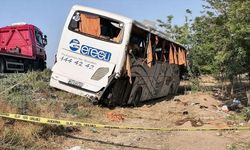 Konya'da devrilen yolcu otobüsündeki 1 kişi öldü, 26 kişi yaralandı