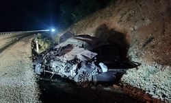 Konya'da yolcu otobüsüyle çarpışan otomobilin sürücüsü öldü, 8 kişi yaralandı