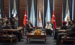 Siyasi partilerde bayramlaşma ziyaretleri