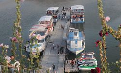 Tarihi Hasankeyf ilçesi bayramda 125 bini aşkın misafir ağırladı