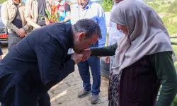Bilecik Valisi, Şehit Sedat Çakır’ın ailesini ziyaret etti