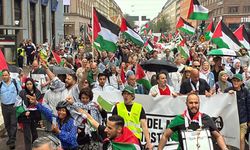 İsrail'in Gazze'ye saldırıları İsveç'te protesto edildi