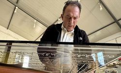 'Ahi Sancağı' 7 ay süren hassas çalışmayla cama işlendi