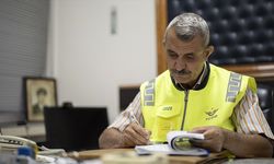 Dedesi ve babasının da çalıştığı kurumda 45 yıldır trenlerin güvenliği için mesai yapıyor