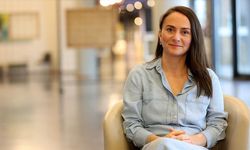 Babasıyla aynı hastalığa yakalanan kadın akciğer kanserini erken teşhisle yendi