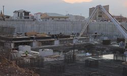 Hakkari'de sismik izolatörlerin kullanıldığı 100'er yataklı iki hastane inşa ediliyor
