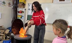 Okulunun hem müdürü hem öğretmeni hem de hizmetlisi