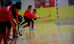 Avrupa Şampiyonası'na hazırlanan kadın hokeyciler, Portekiz'e madalya hedefiyle gidecek