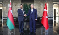 Bakan Bolat, Umman Ticaret, Sanayi ve Yatırım Teşvik Bakanı Yousef ile görüştü