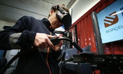 Çelik fabrikasında kurulan teknik akademide simülatörlerle 5 branşta operatör yetiştiriliyor