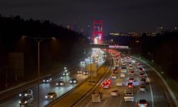İstanbul'da akşam saatlerinde trafik yoğunluğu oluştu