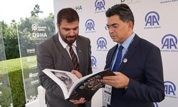 Lübnan Enformasyon Bakanı Markus, Doha Forum 2025'te AA standını ziyaret etti