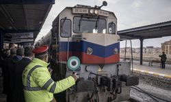 Yeni sezonun ilk seferine çıkan Turistik Doğu Ekspresi Erzurum'a ulaştı