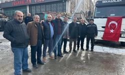 50 Metrelik Vinçle Türk Bayrağı Gökyüzünde Dalgalandı