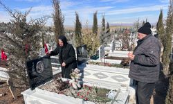 Anne Kızına, Baba Oğluna Sarılı Defnedildi: 6 Şubat'ın Acısı Malatya'da Dinmiyor