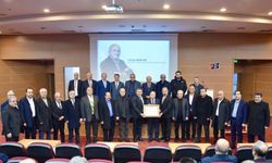 Malatya TSO'dan Vahap Munyar'a 'Şeref Üyeliği Beratı