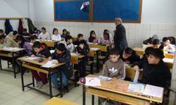 Malatya'da Siyer Sınavına Büyük Katılım: Yaklaşık 2 Bin Kişi Ter Döktü