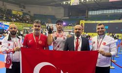 Malatyalı Sporcu İshak Kocaman'dan Hindistan'da Altın Madalya