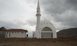 Vali Yavuz: Deprem Konutlarındaki Camileri Ramazan'a Yetiştirmek İçin Çalışıyoruz