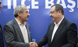 AK Parti'ye Katılımlar Sürüyor: Kale'de Meclis Üyesi Karadeniz de AK Parti Rozeti Taktı