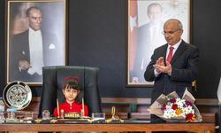 Başkan Sami Er Koltuğunu Ece Sayar'a Devretti