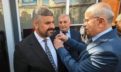 CHP'den İstifa Eden Meclis Üyesi AK Parti'ye Katıldı