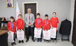 Malatyalı Sporcular Türkiye Badminton Şampiyonası'nda Derece Yaptı