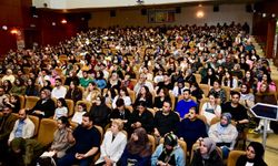 Yeşilyurt'ta 'Duyulmayan Çocuk, Yorgun Anne-Baba, Kaybolan İletişim' Konferansına Yoğun İlgi