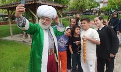 Nasreddin Hoca'dan, Deprem Korkusu Yaşayan Çocuklara Moral
