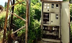 Açık Elektrik Panoları Mahalleliyi Endişelendiriyor