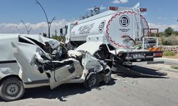Su Tankerine Çarpan Araçta Can Pazarı: 1 Ağır Yaralı