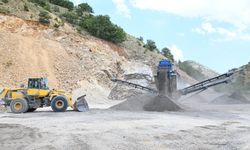Malatya'da Mobil Konkasörlerle Yol Hizmetine Hız