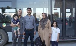 Otobüste Unutulan Ziynet Eşyası Dolu Çanta Sahibine Teslim Edildi