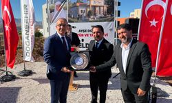 Sanatçı Latif Doğan, Annesinin Adını Memleketinde Yaşatacak