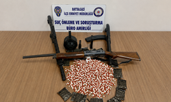 Islak Mendil Görünümlü Poşetlerde 817 Uyuşturucu Hap Ele Geçirildi